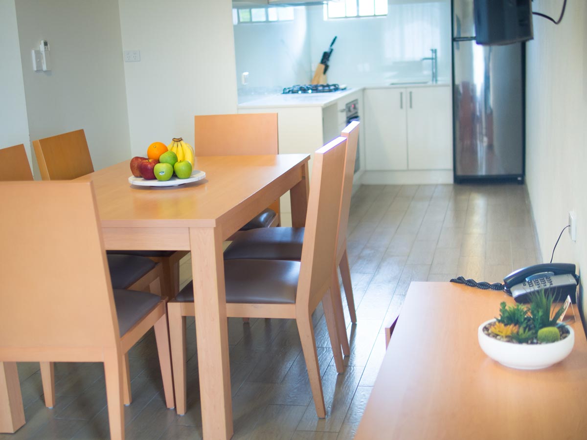 Open-plan living to kitchen